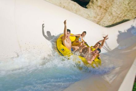 Mekong Rapids Tobogán de neumáticos gigante de agua Siam Tenerife